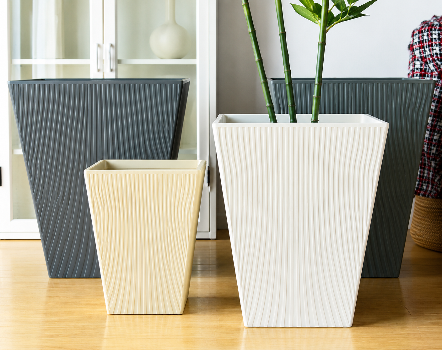 FLOWER POT 29CM D 34CM H