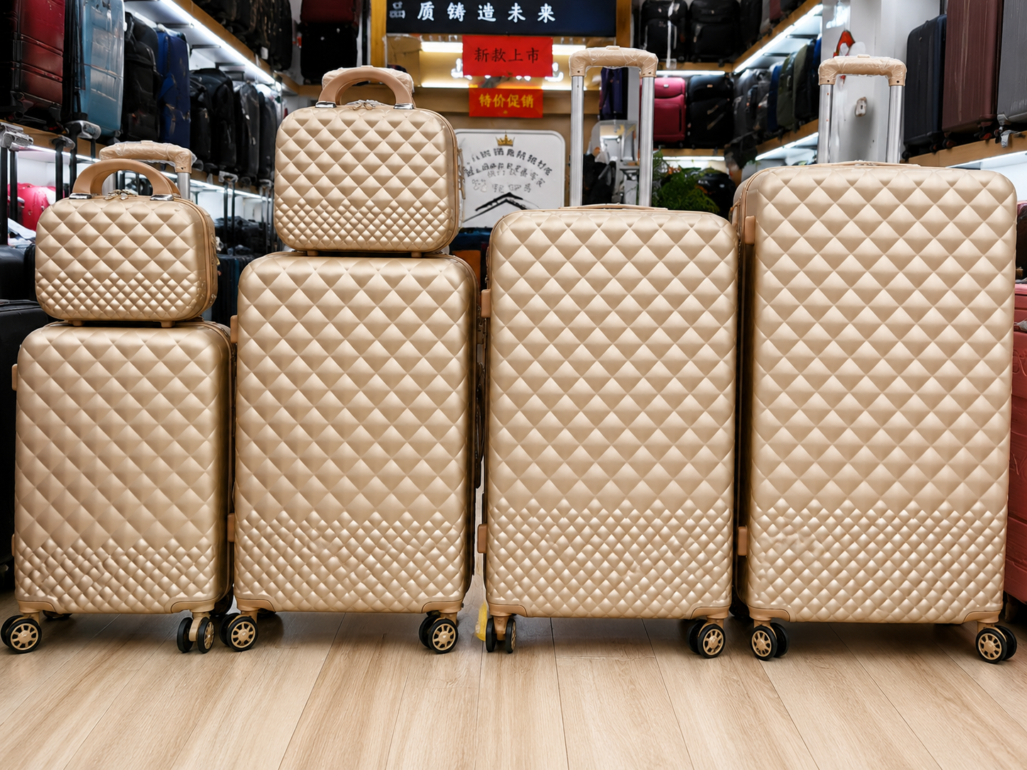 LUGGAGE SET